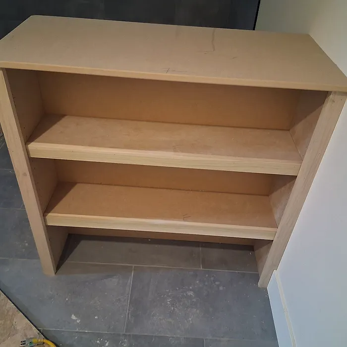 Built-in cubby shelving unit