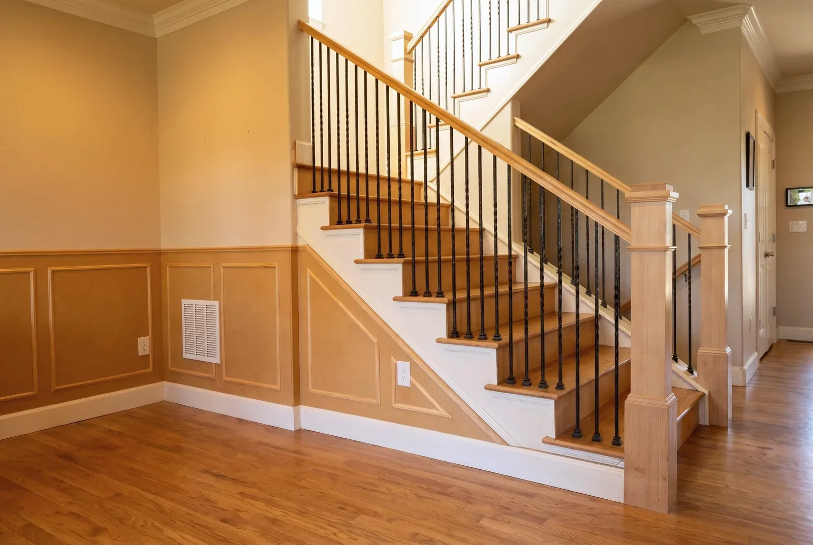 Staircases & Railings — photo 2